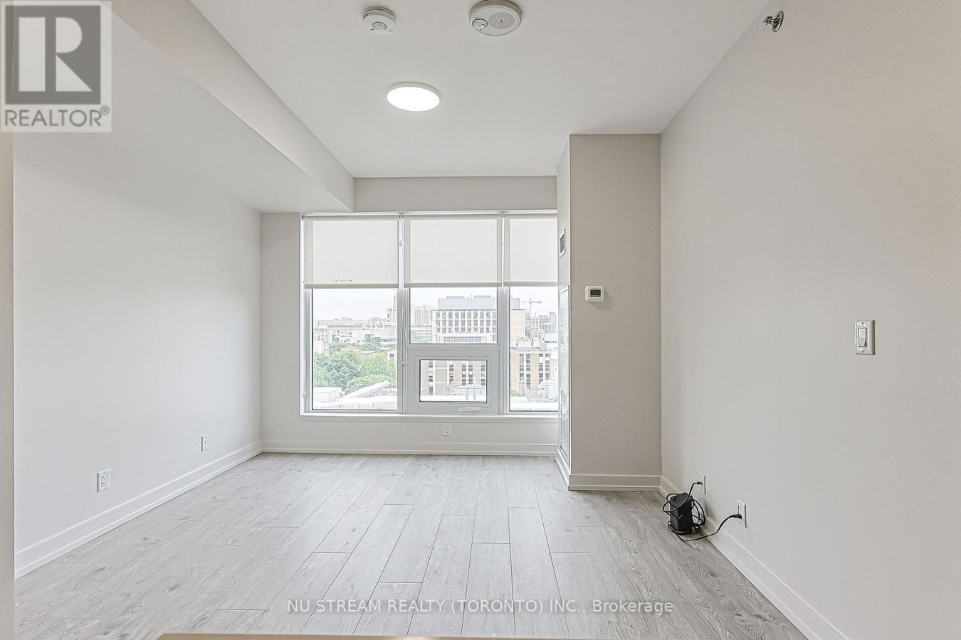 905 - 203 COLLEGE STREET - Photo 11