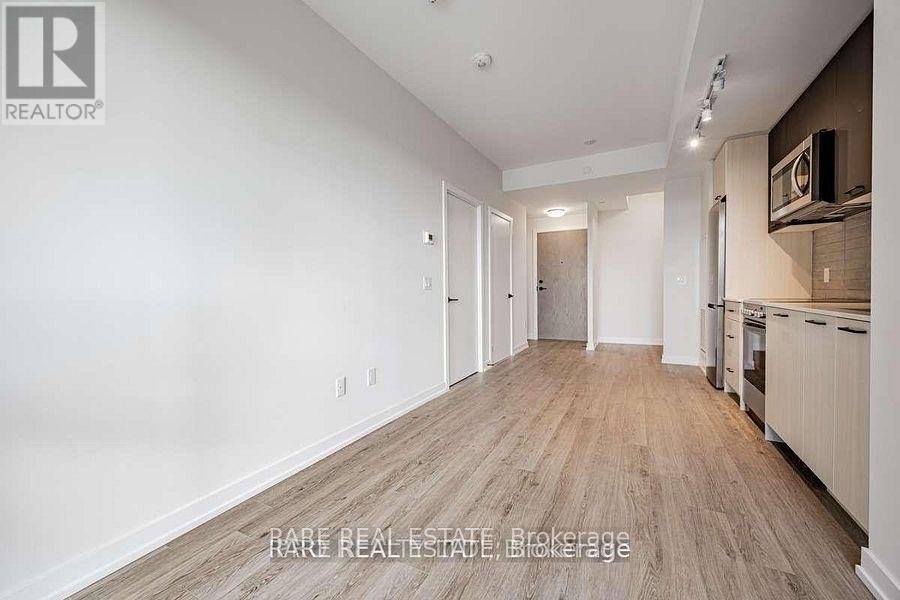 415 - 2300 ST CLAIR AVENUE W - Photo 3