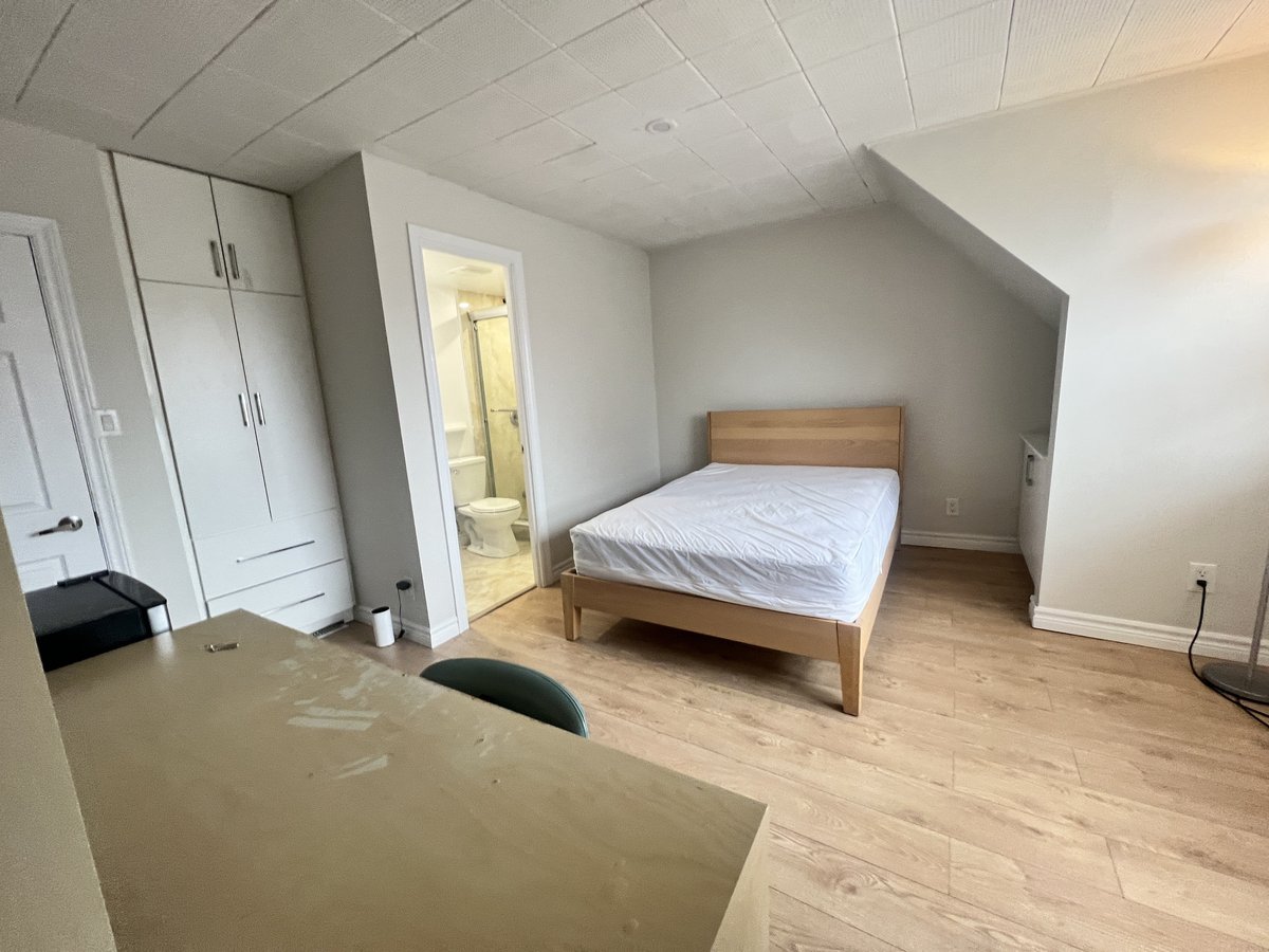 102 Oxford Street - Photo 16