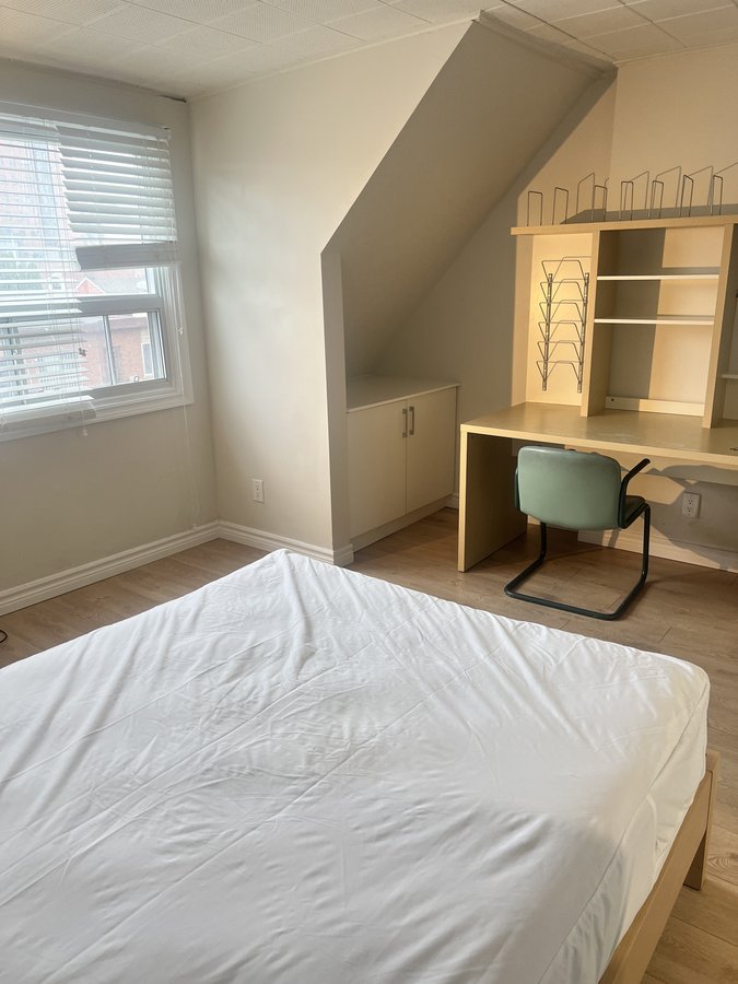102 Oxford Street - Photo 18