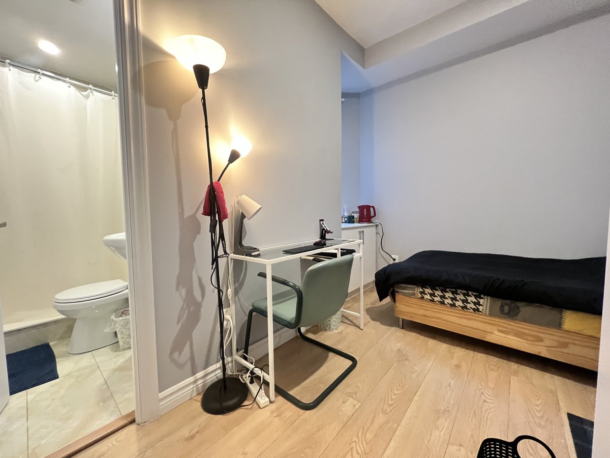102 Oxford Street - Photo 14