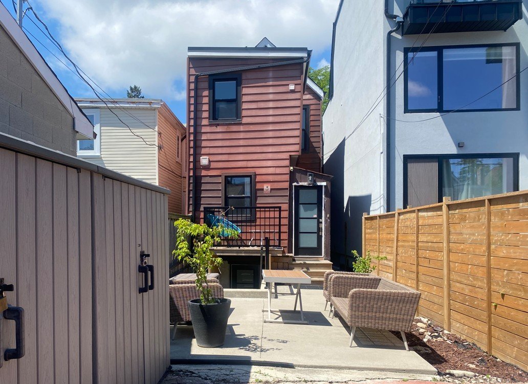 671 Crawford Street - Photo 9
