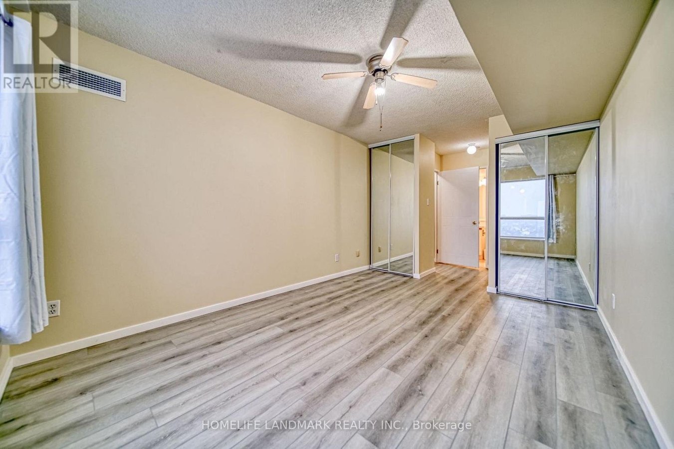 1802 - 1470 MIDLAND AVENUE - Photo 8