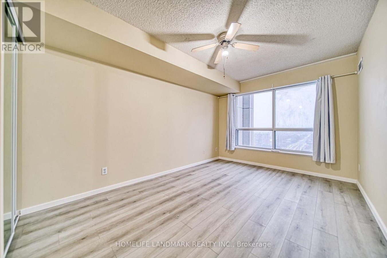 1802 - 1470 MIDLAND AVENUE - Photo 9