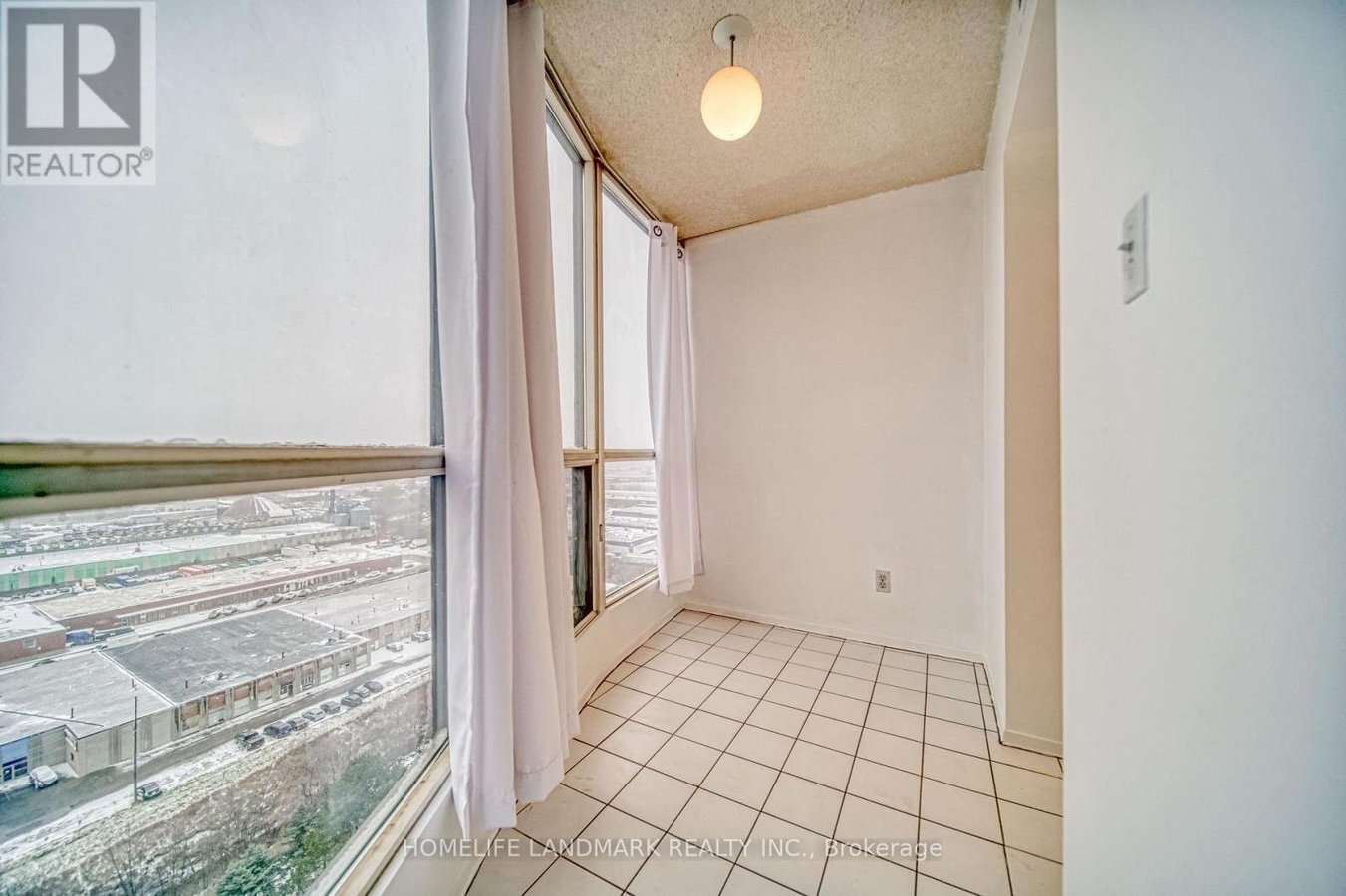 1802 - 1470 MIDLAND AVENUE - Photo 18