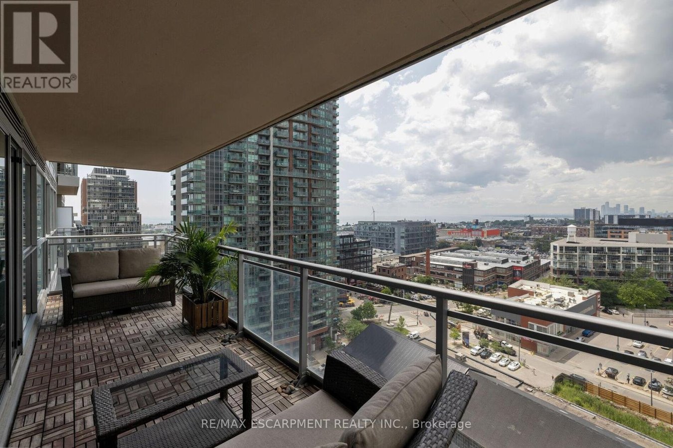 1605 - 100 WESTERN BATTERY ROAD - Photo 15