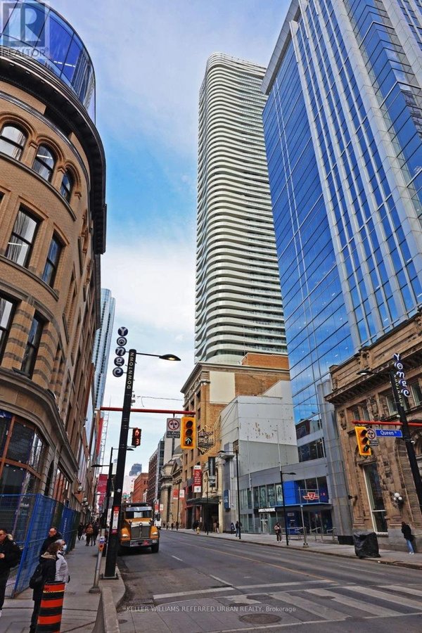 3009 - 197 YONGE STREET - Photo 1
