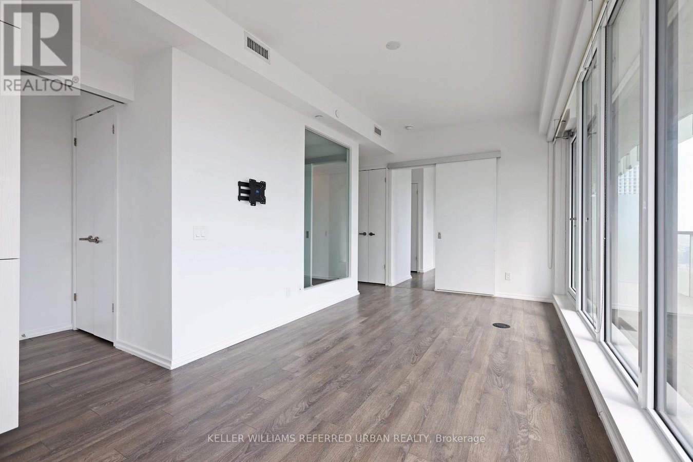 3009 - 197 YONGE STREET - Photo 6