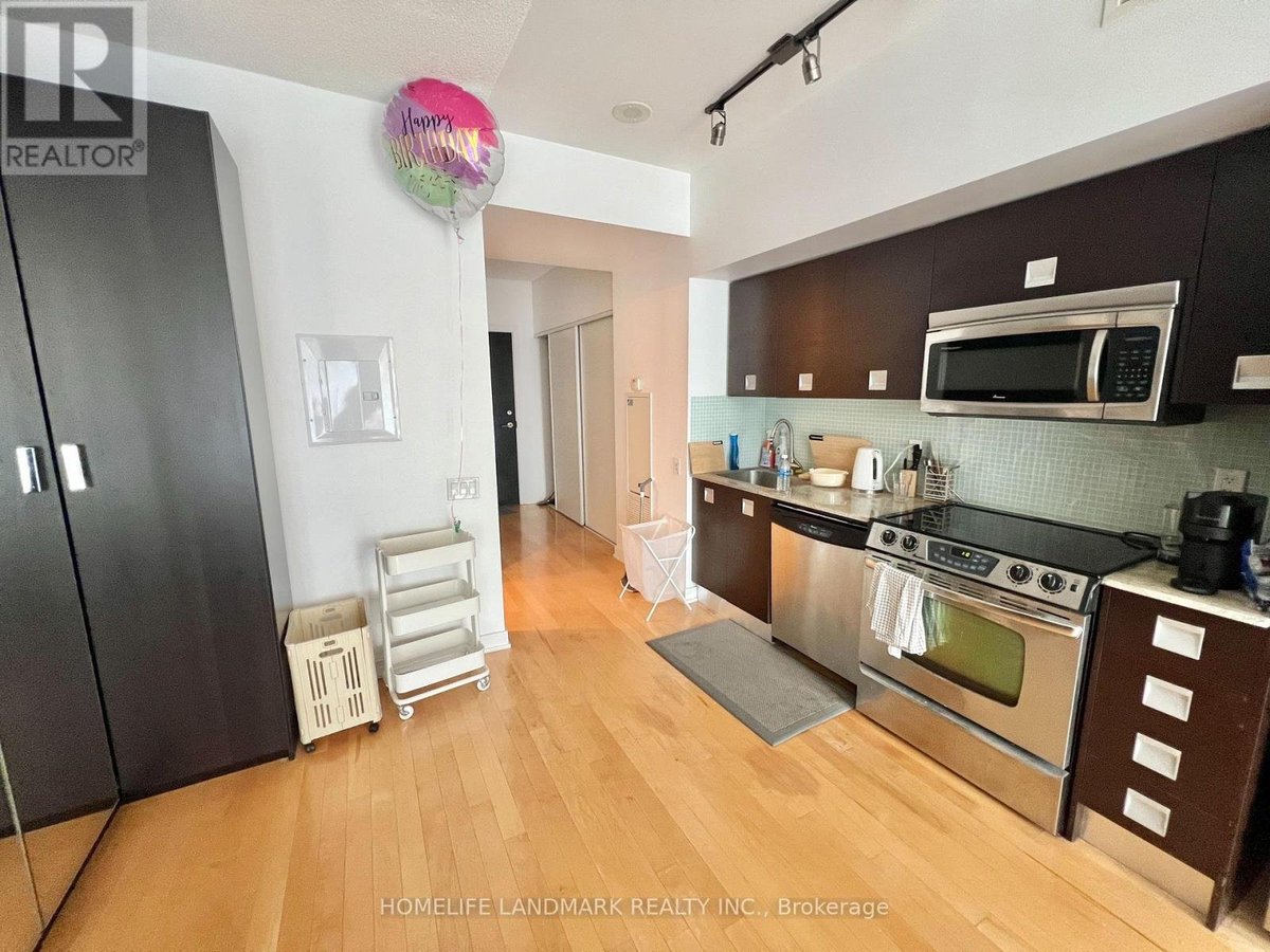 1604 - 33 CHARLES STREET E - Photo 15