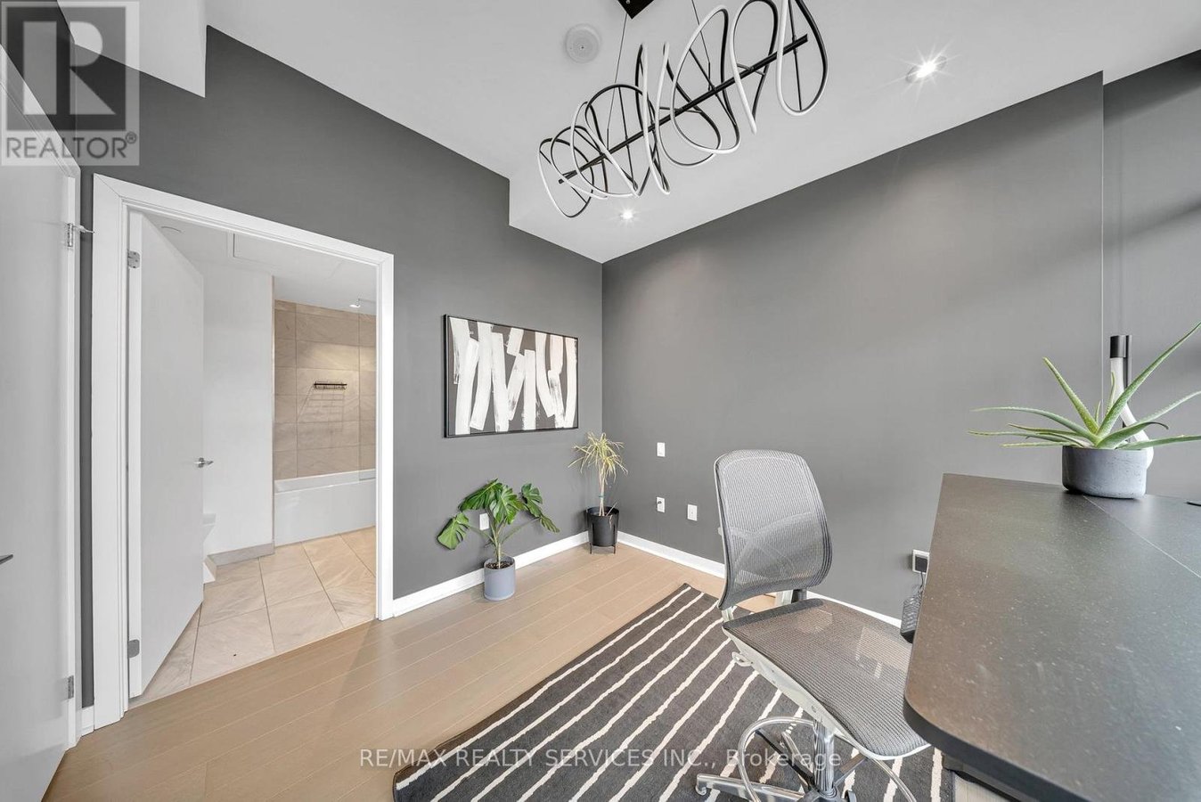 1404 - 501 ADELAIDE STREET W - Photo 15