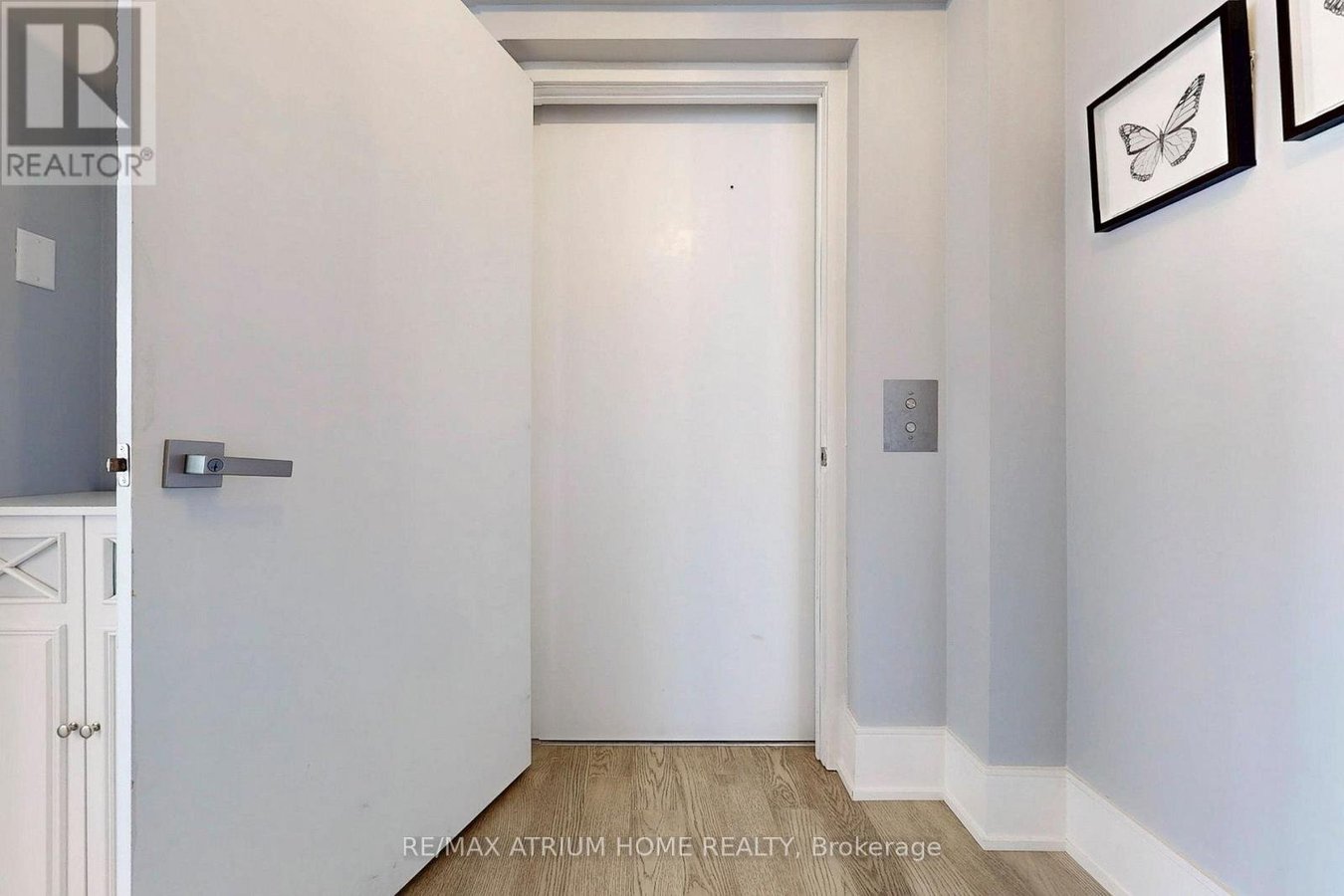 715 - 1 GLOUCESTER STREET - Photo 3