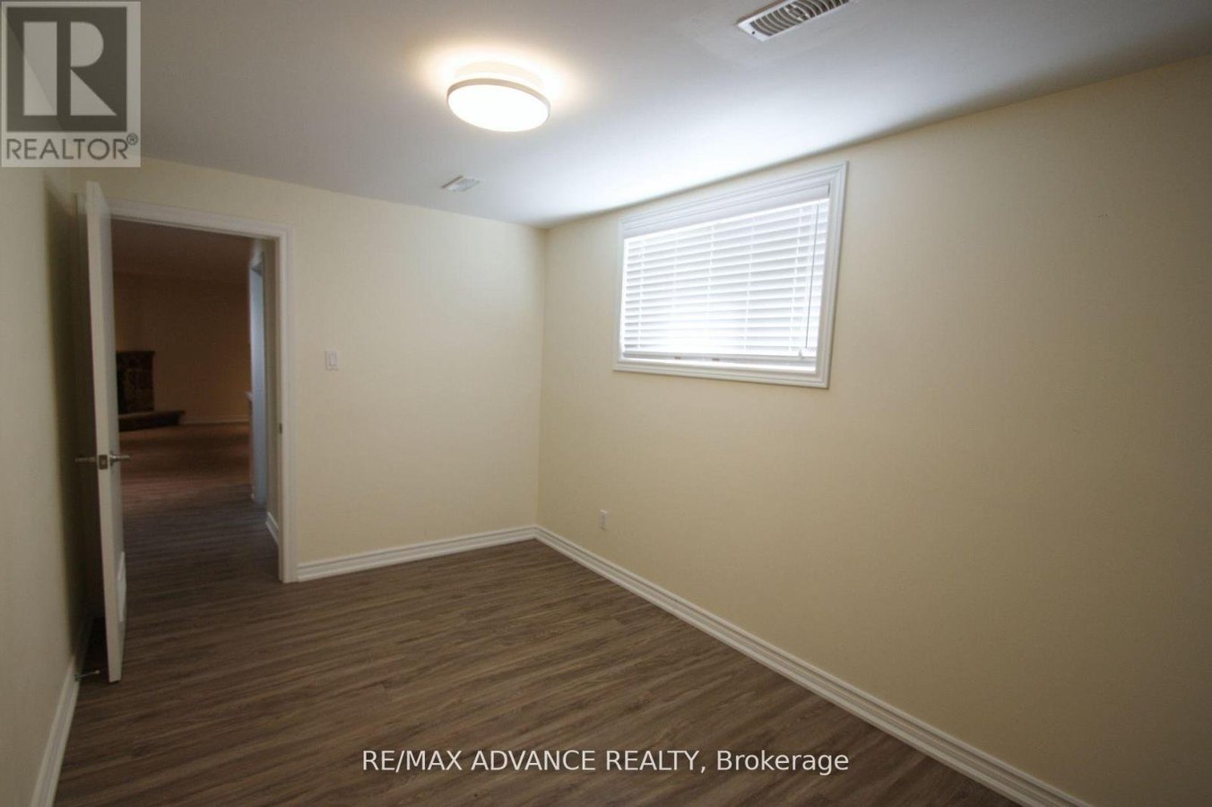 LOWER - 33 CARLUKE CRESCENT - Photo 20