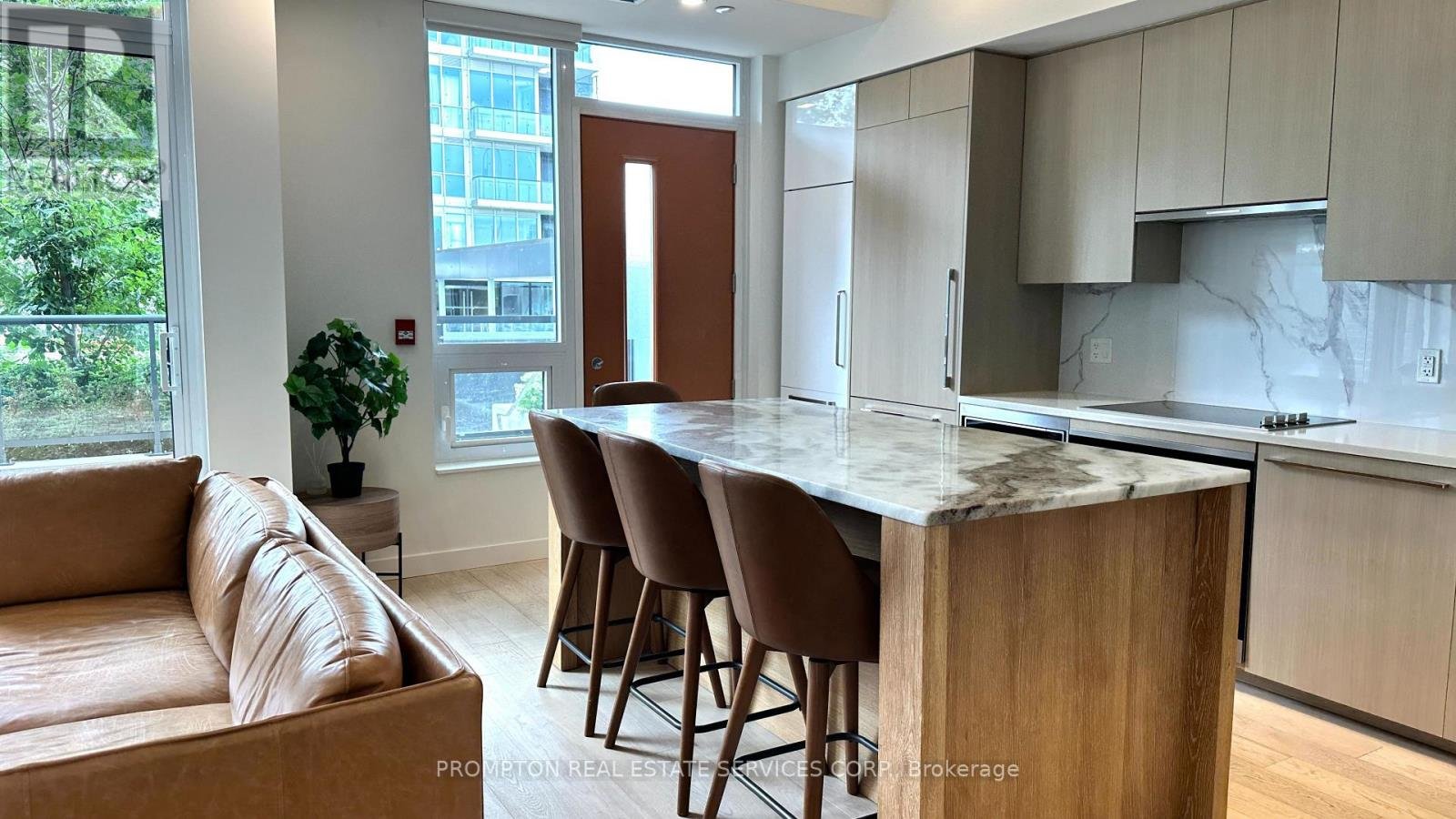 TH112 - 27 MCMAHON DRIVE - Photo 3