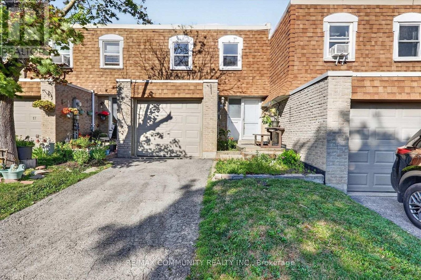 15 - 850 HUNTINGWOOD DRIVE - Photo 1