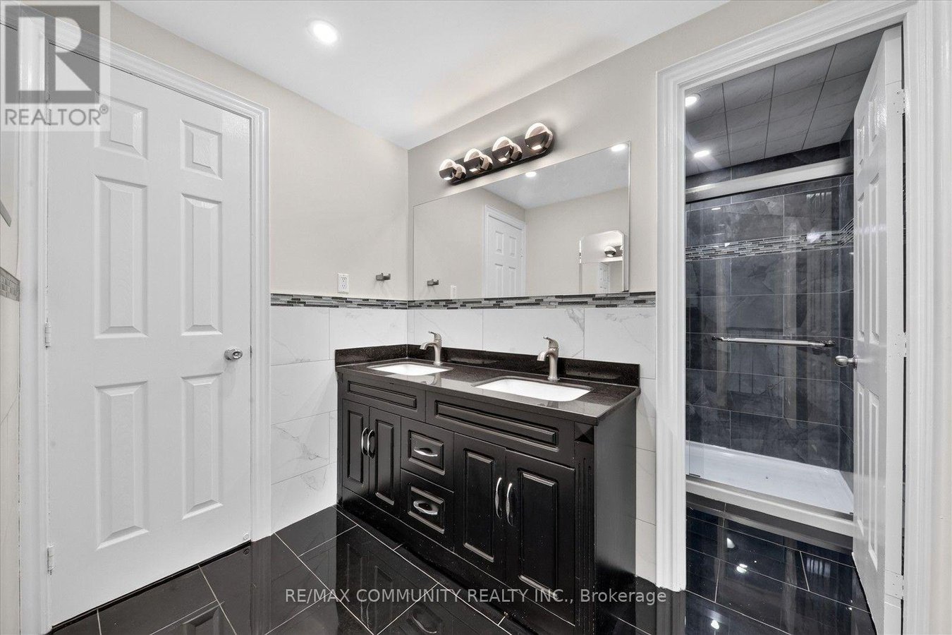 15 - 850 HUNTINGWOOD DRIVE - Photo 20