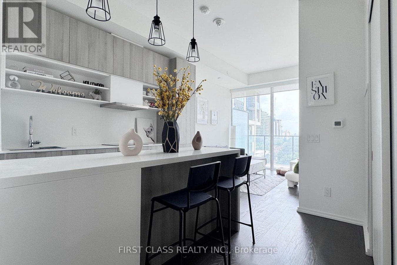 1141 - 8 HILLSDALE AVENUE - Photo 2