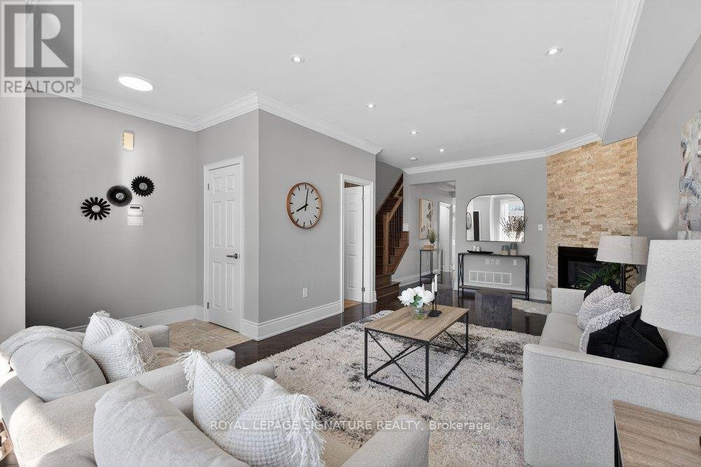UPPER - 61B BEXHILL AVENUE - Photo 8
