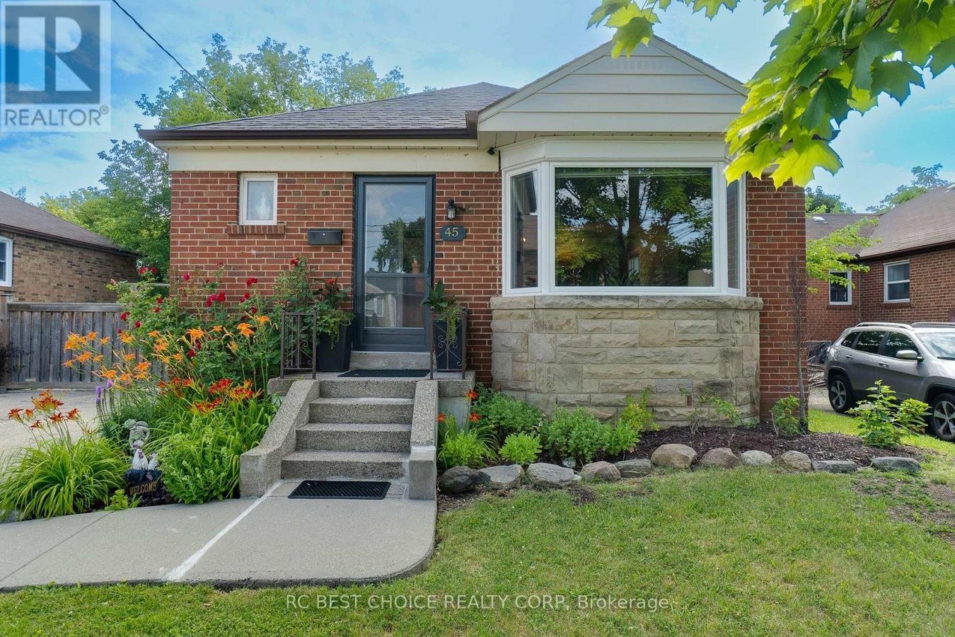 MAIN - 45 MAYALL AVENUE - Photo 1
