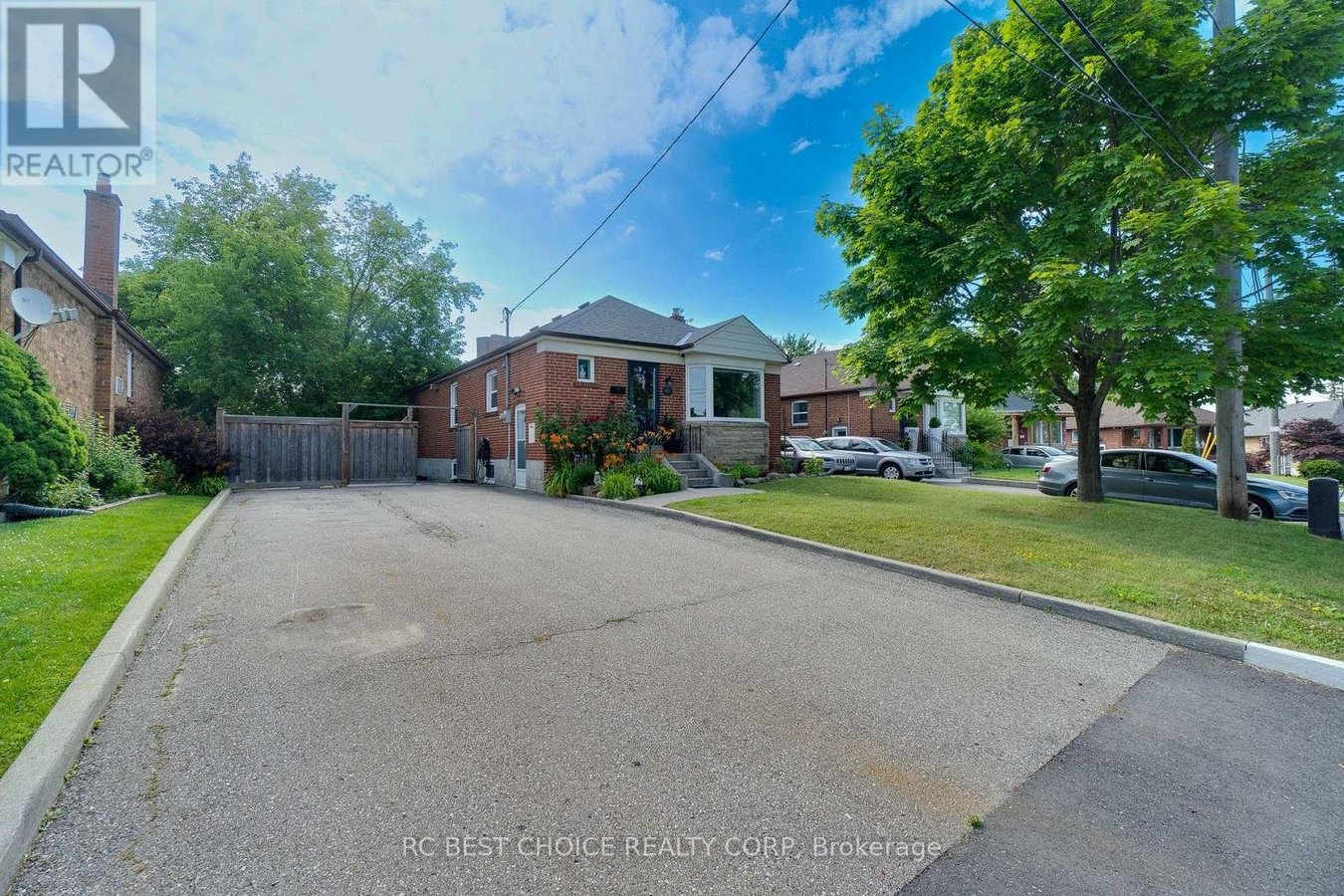 MAIN - 45 MAYALL AVENUE - Photo 2