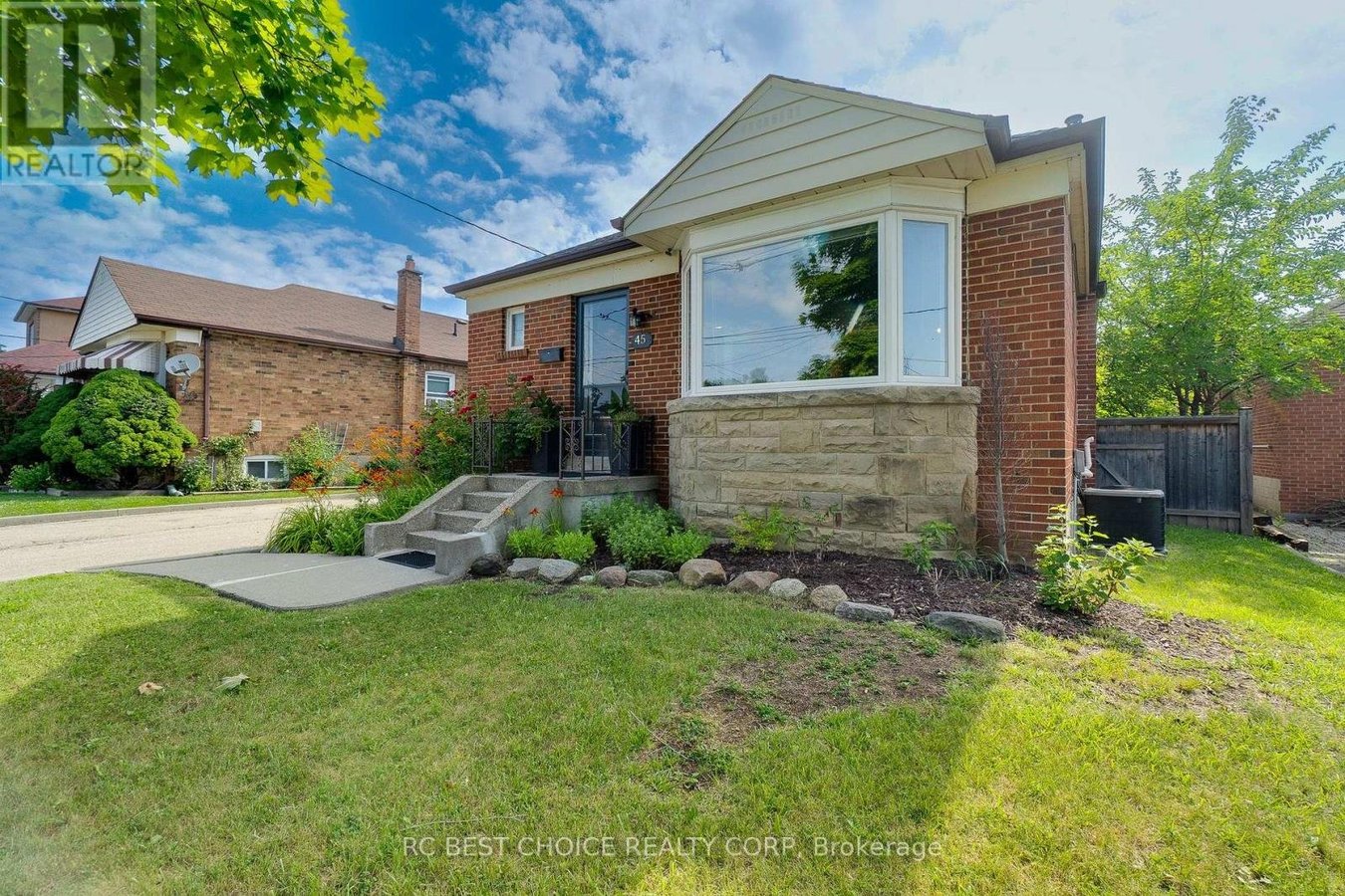 MAIN - 45 MAYALL AVENUE - Photo 4