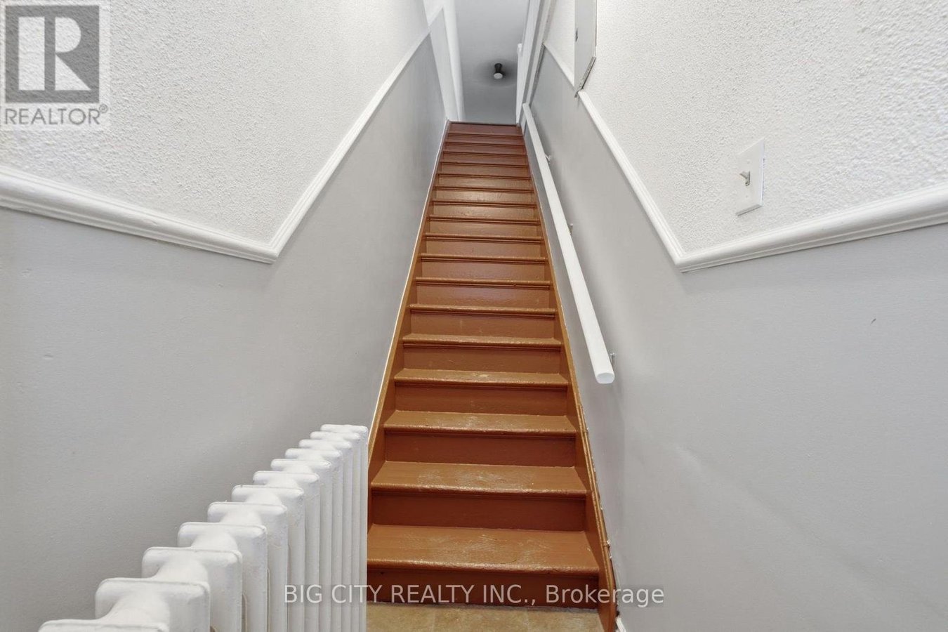 UPPER - 1362 BATHURST STREET - Photo 7
