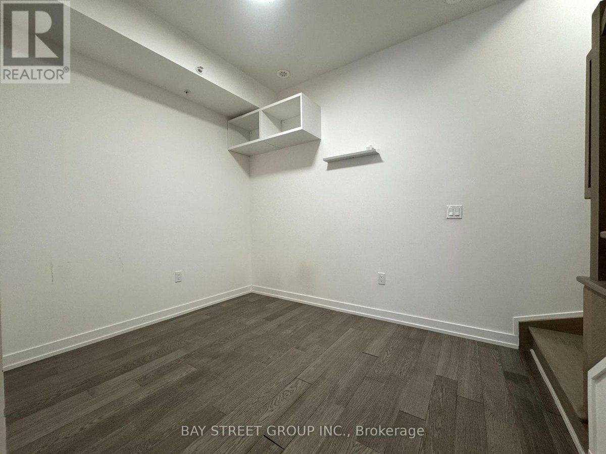 33 - 57 FINCH AVENUE W - Photo 9