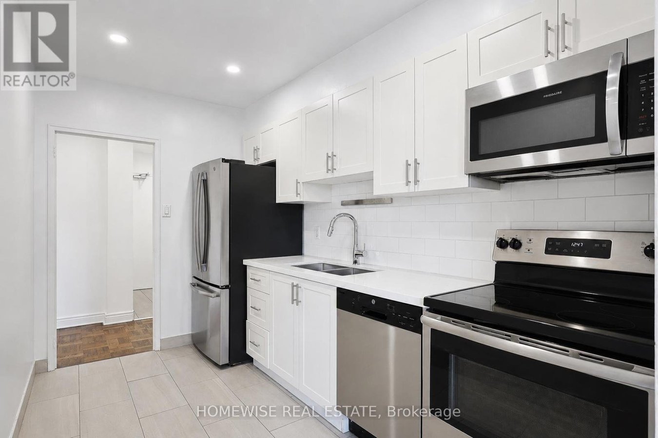 401 - 2500 BATHURST STREET - Photo 8