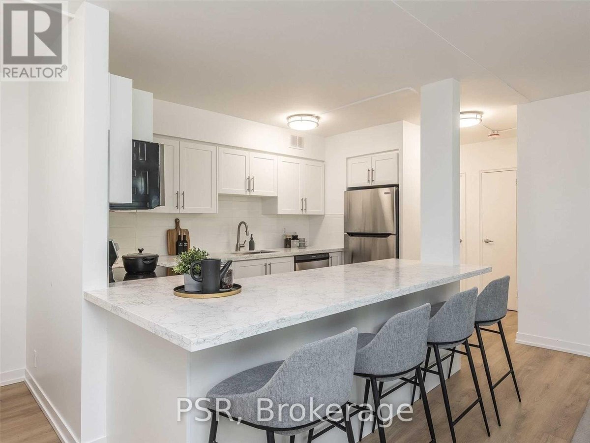 410 - 240 MARKLAND DRIVE - Photo 8