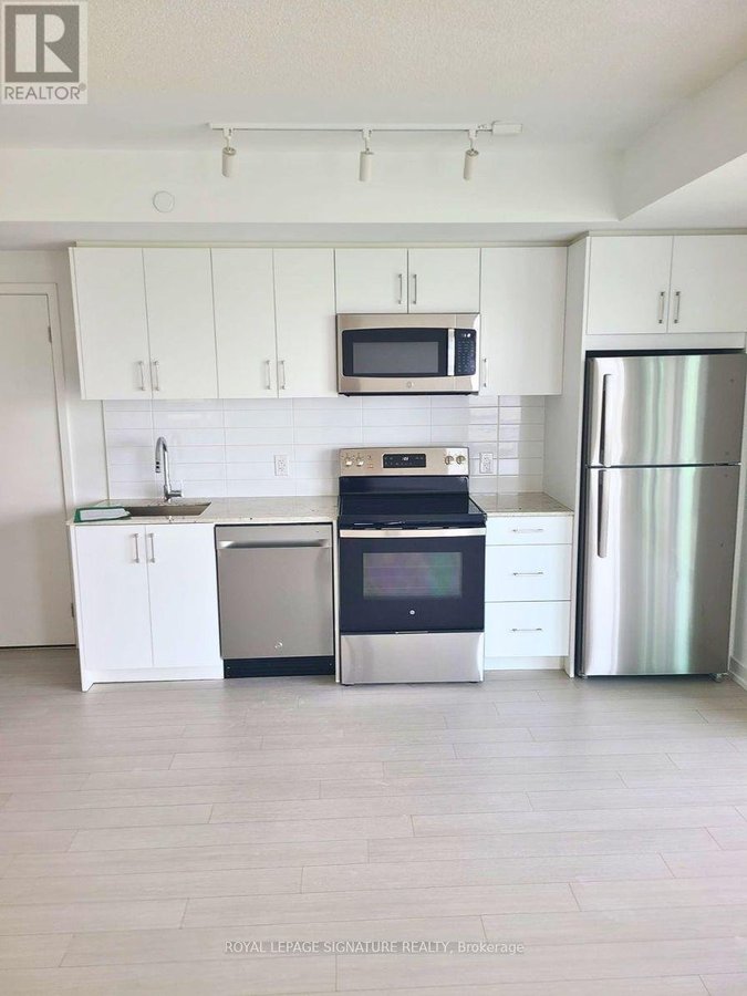 1021 - 4010 EGLINTON AVENUE W - Photo 5