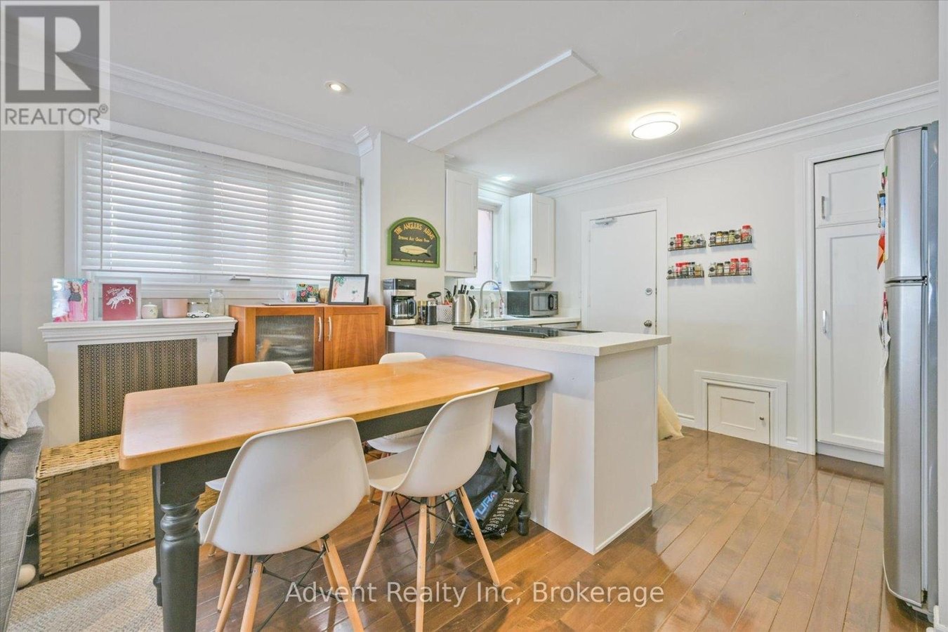 MAIN FLOOR - 63 BURNABY BOULEVARD - Photo 5