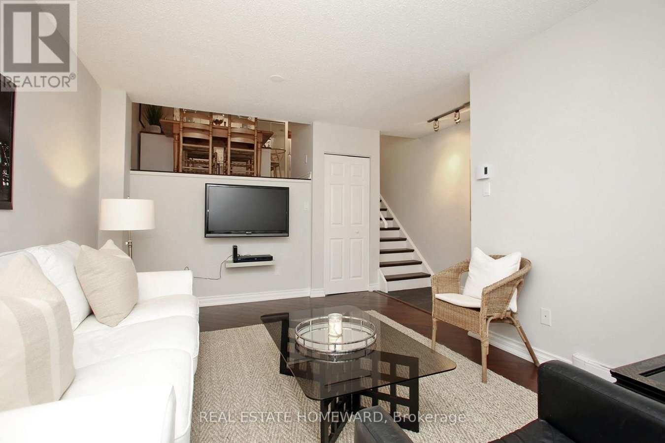12 - 50 BATTENBERG AVENUE - Photo 4