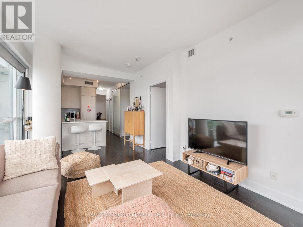 1204 - 181 BEDFORD ROAD - Photo 10