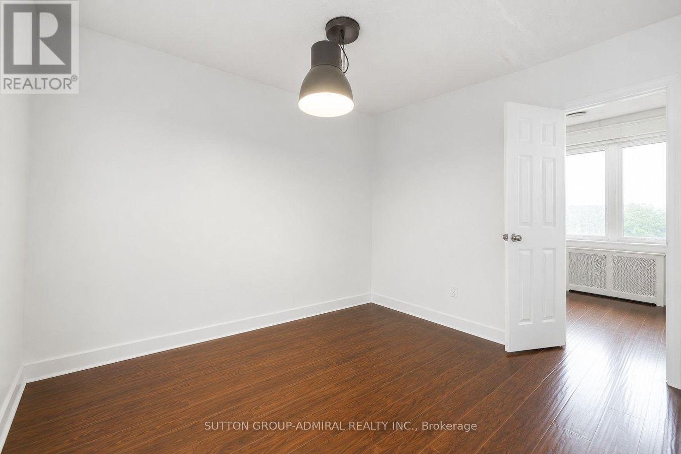 193 1/2 BALDWIN STREET - Photo 3