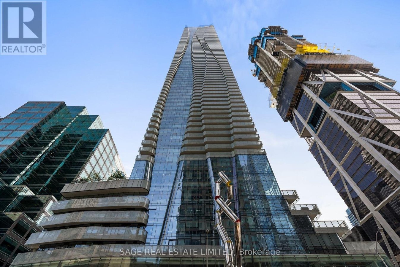 510 - 1 BLOOR STREET E - Photo 1