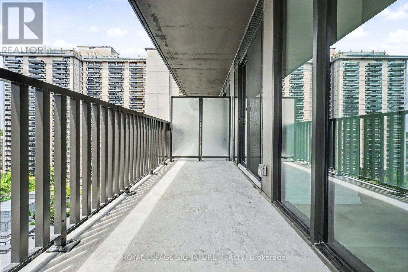1111 - 109 ERSKINE AVENUE - Photo 24