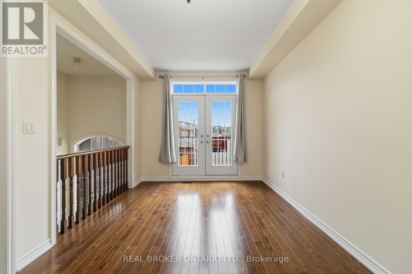 MAIN - 27 MCCARTNEY STREET - Photo 6