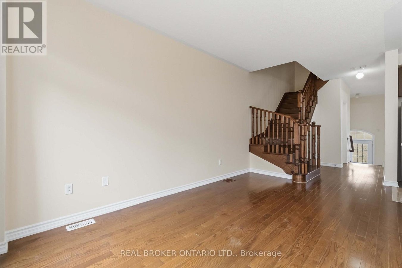 MAIN - 27 MCCARTNEY STREET - Photo 16