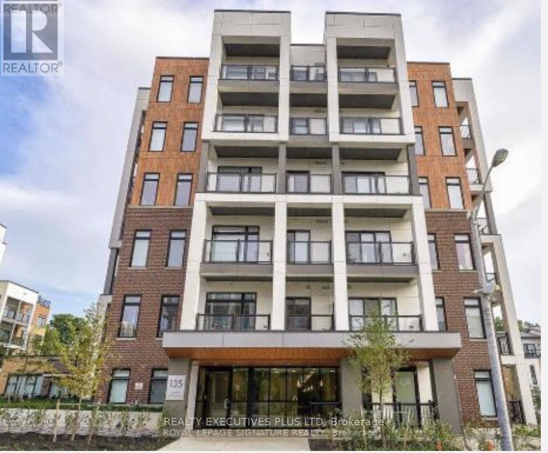 606 - 135 CANON JACKSON DRIVE - Photo 1