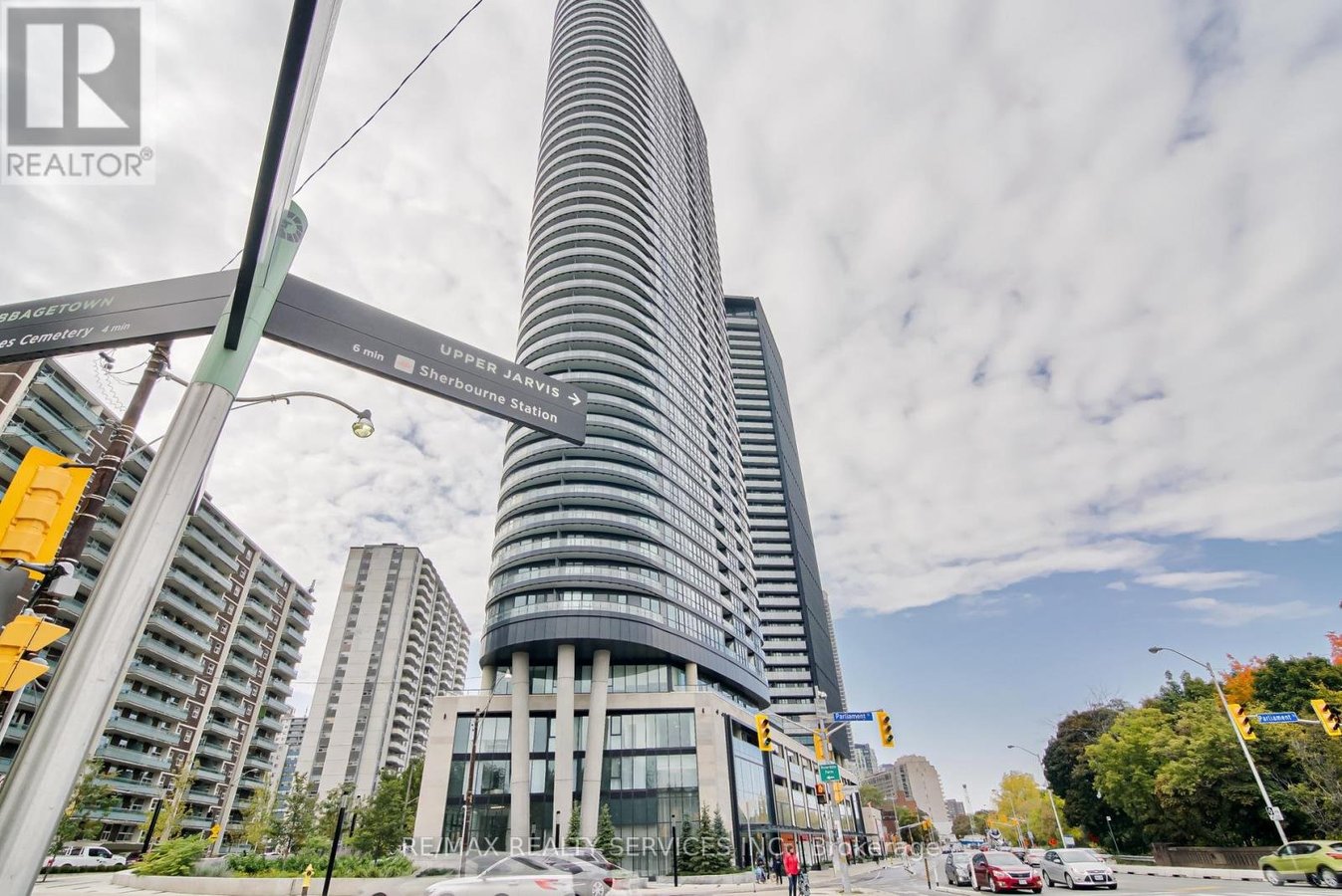 2321 - 585 BLOOR STREET E - Photo 2