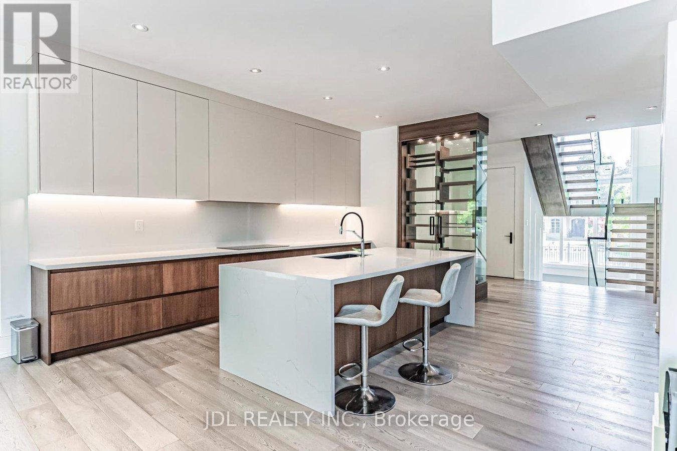 19 FIFESHIRE ROAD - Photo 11
