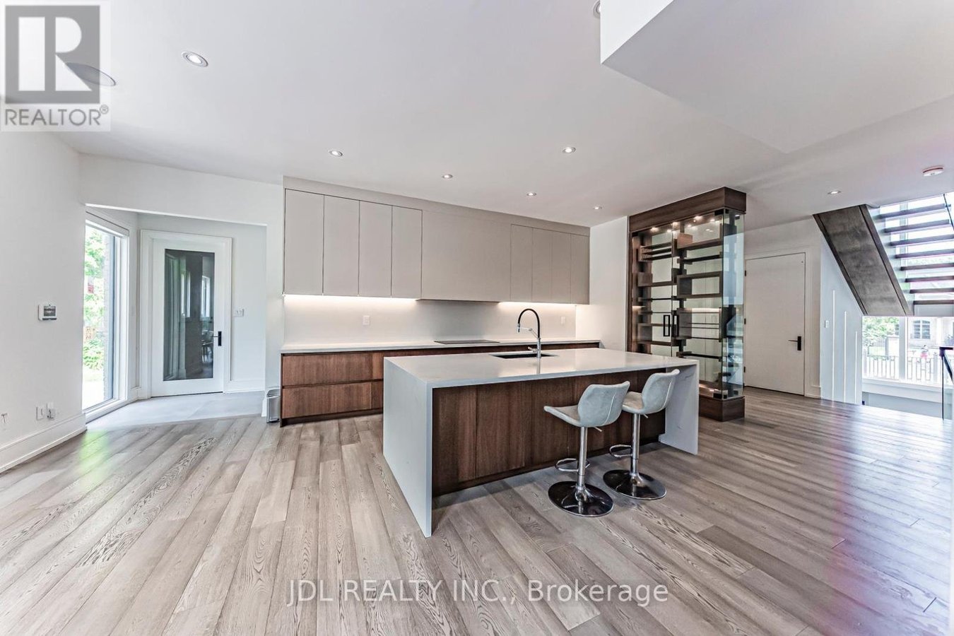 19 FIFESHIRE ROAD - Photo 14