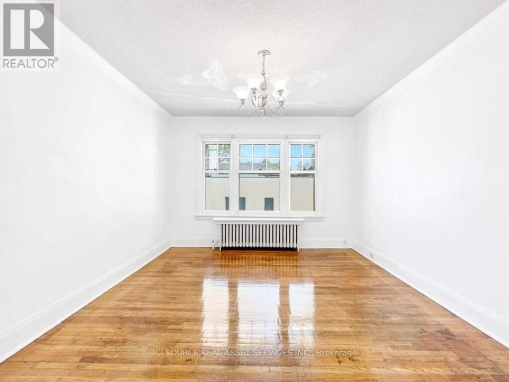 5 - 12 KENDAL AVENUE - Photo 5