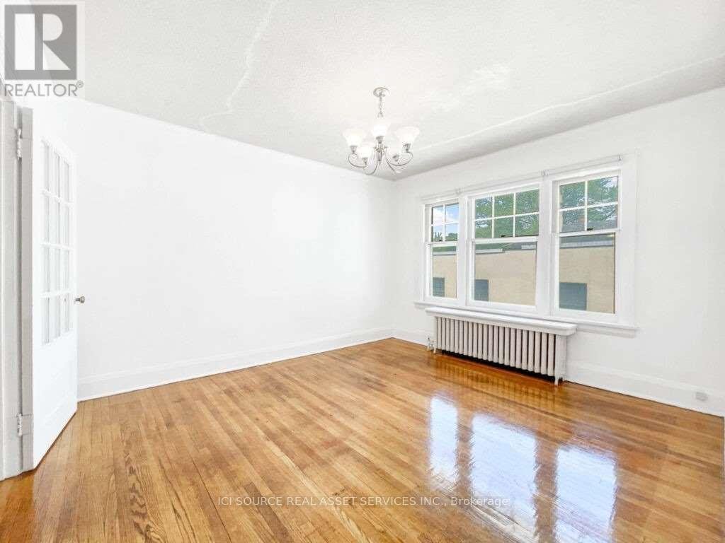 5 - 12 KENDAL AVENUE - Photo 6
