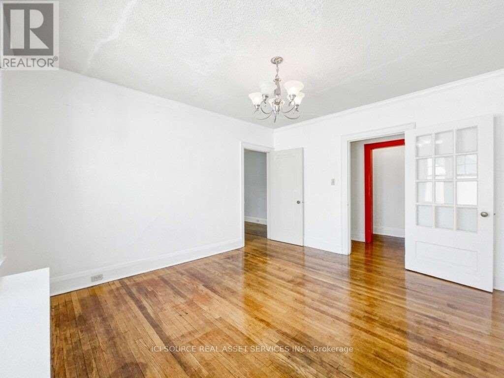 5 - 12 KENDAL AVENUE - Photo 7