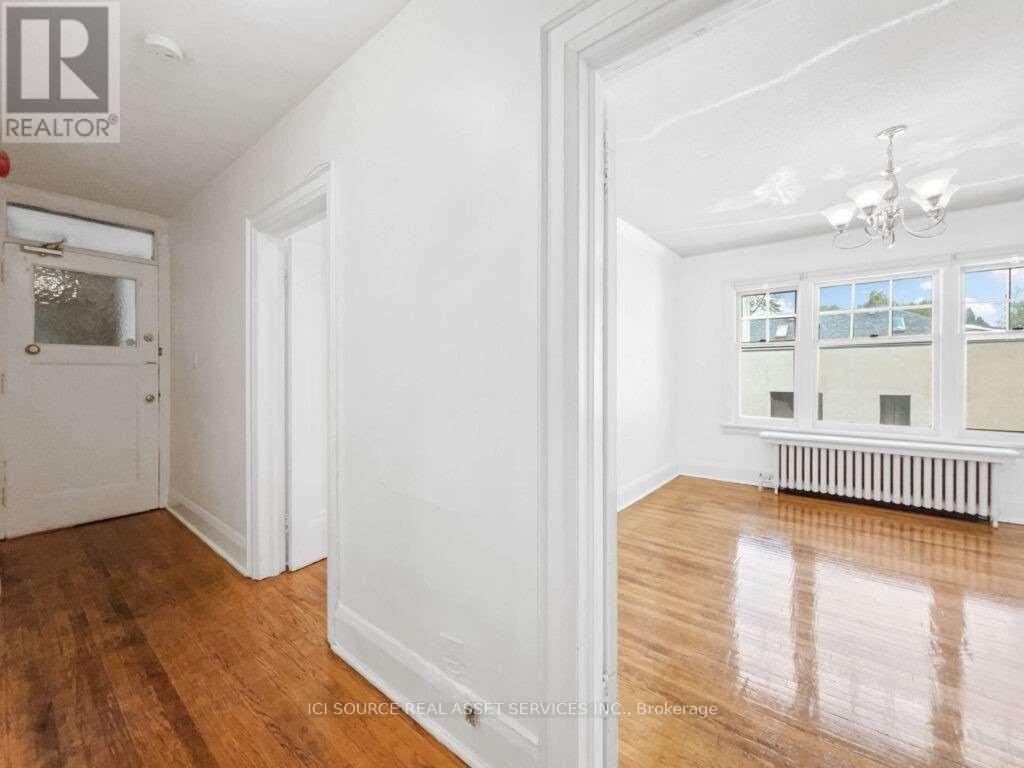 5 - 12 KENDAL AVENUE - Photo 8