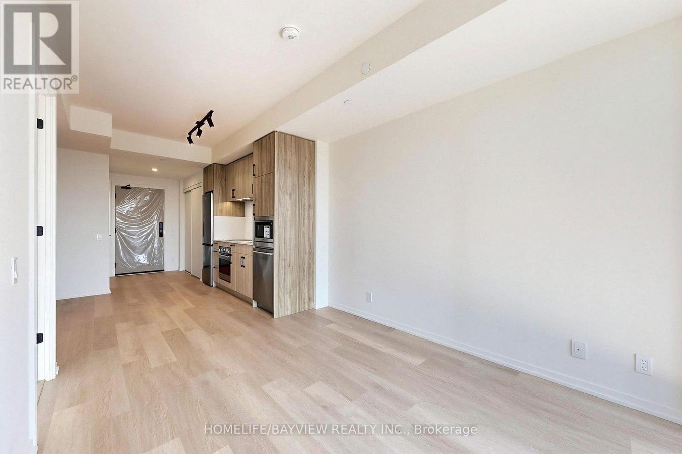 1706 - 109 ERSKINE AVENUE - Photo 3
