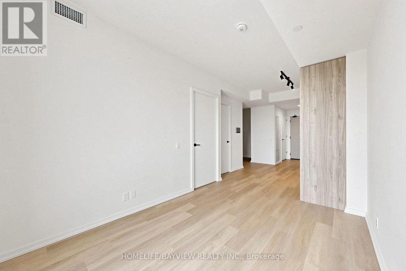 1706 - 109 ERSKINE AVENUE - Photo 5