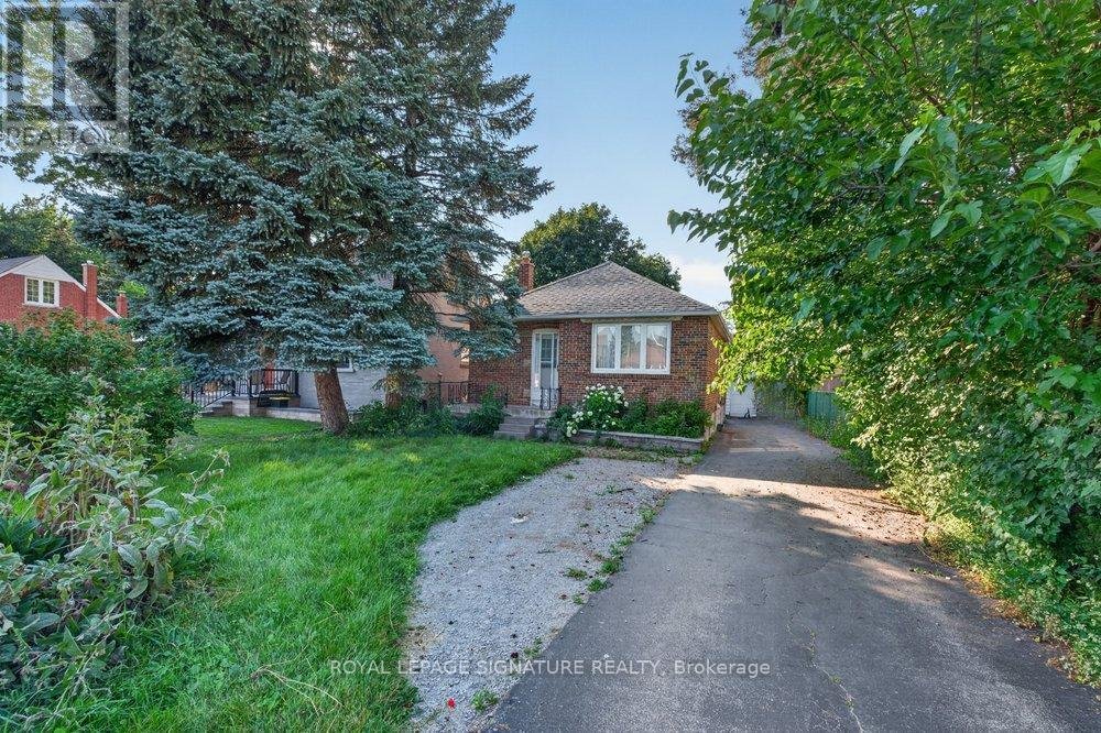 MAIN - 20 BAYARD AVENUE - Photo 2