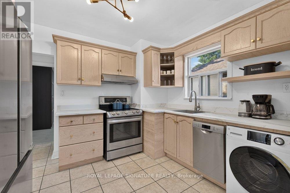 MAIN - 20 BAYARD AVENUE - Photo 10