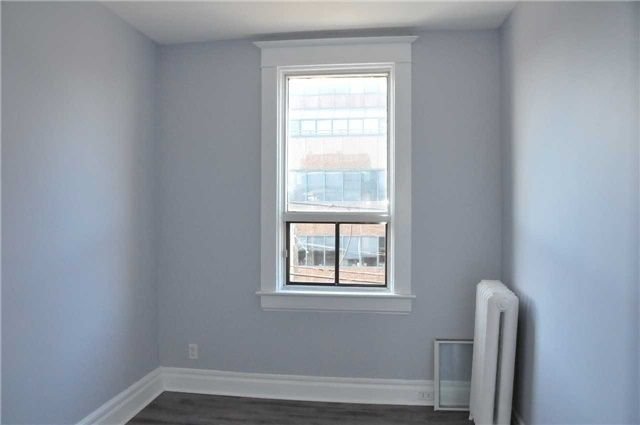 621 College Street - Photo 8